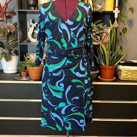 Ann Taylor Dresses & Skirts - Ann Taylor 3/4 Sleeve Wrap Dress